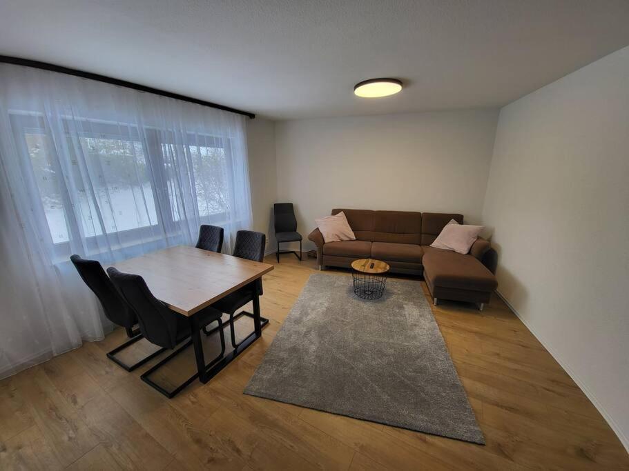 קריילסהיים Schoenes Ruhiges Appartement מראה חיצוני תמונה