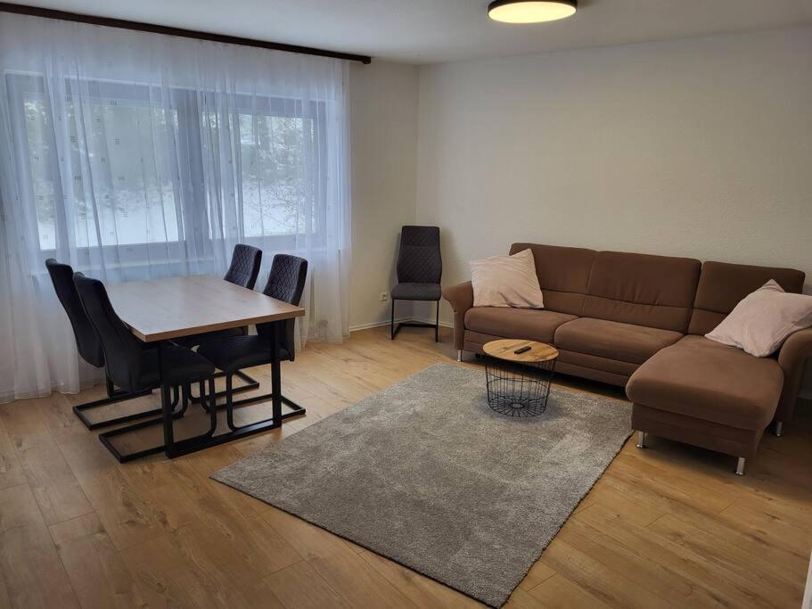 קריילסהיים Schoenes Ruhiges Appartement מראה חיצוני תמונה